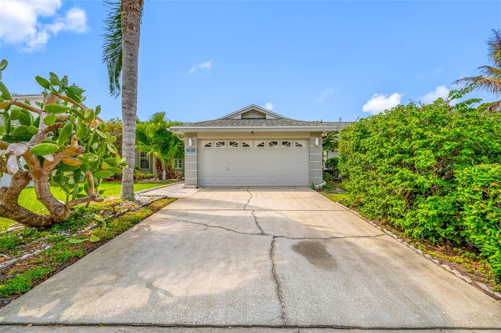 Image 55 of 58 For 2565 Estancia Boulevard
