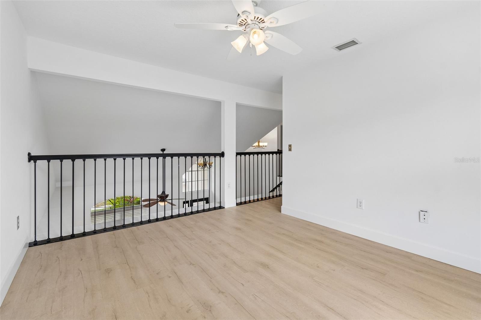 Image 45 of 75 For 16026 Shinnecock Drive