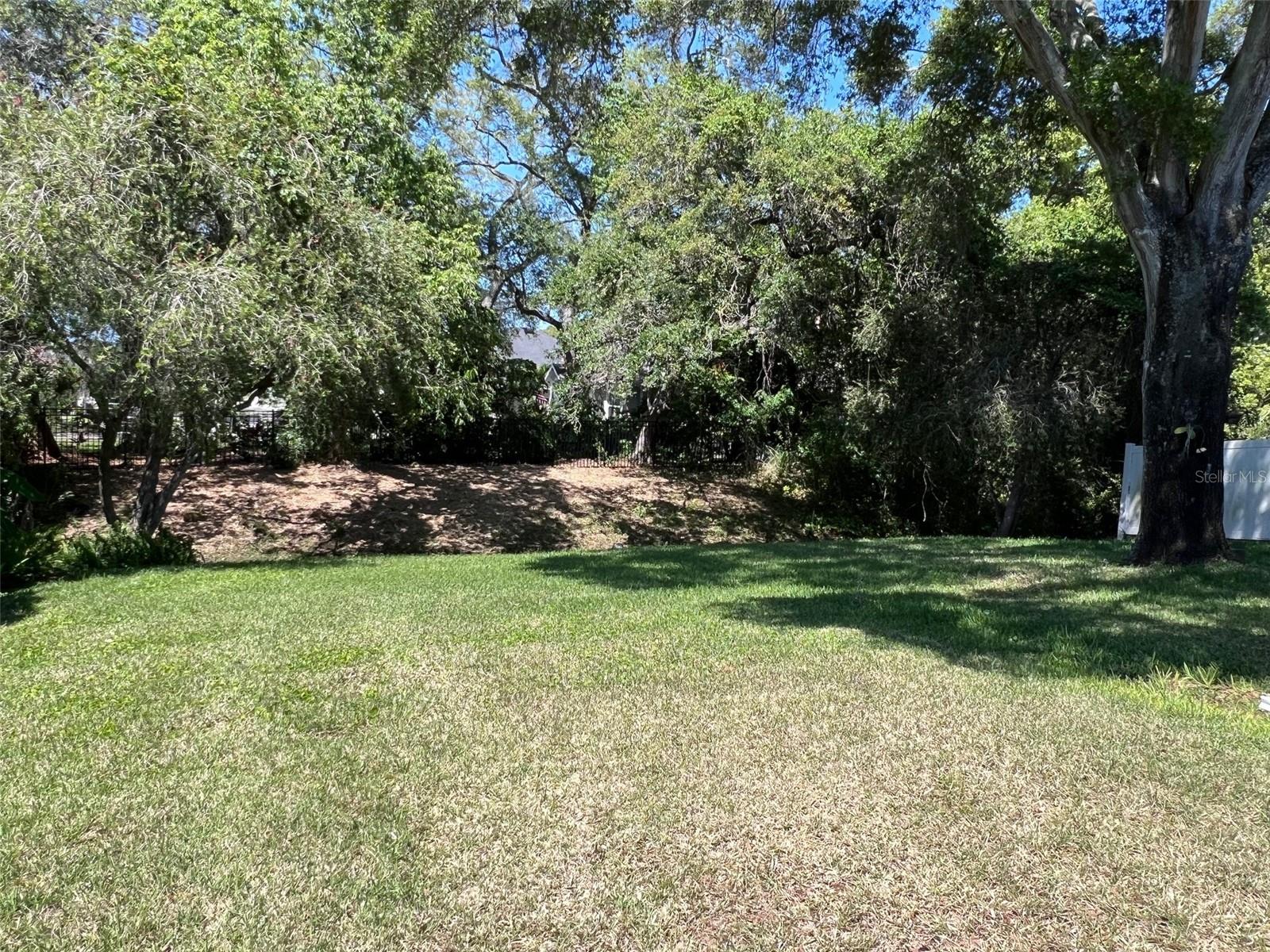 Image 18 of 19 For 1520 Coastal Place