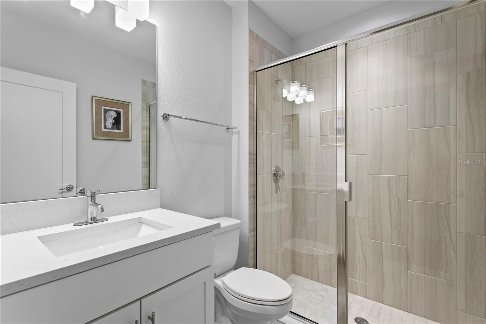 Image 16 of 19 For 2511 Grady Avenue 63