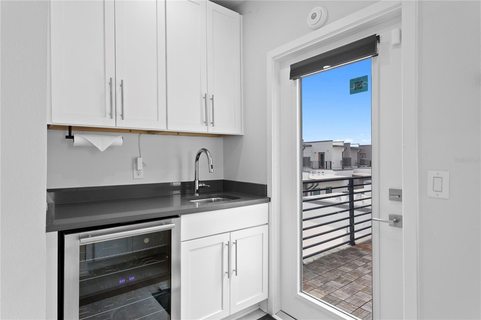 Image 17 of 19 For 2511 Grady Avenue 63