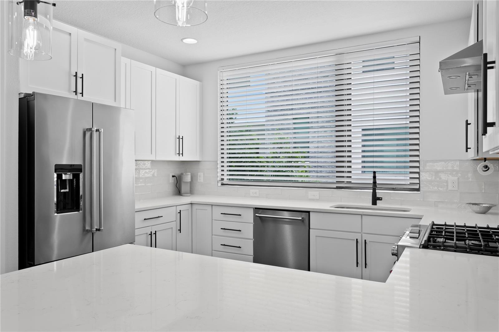 Image 5 of 19 For 2511 Grady Avenue 63