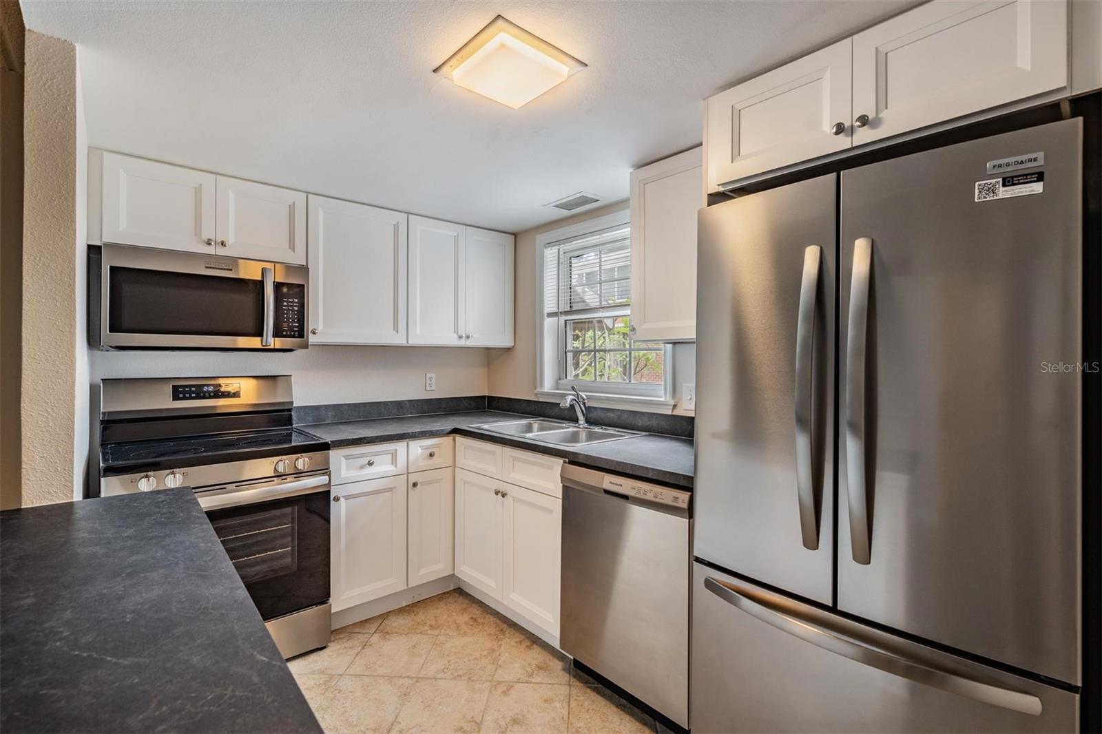 Image 17 of 50 For 8565 12th Way N A