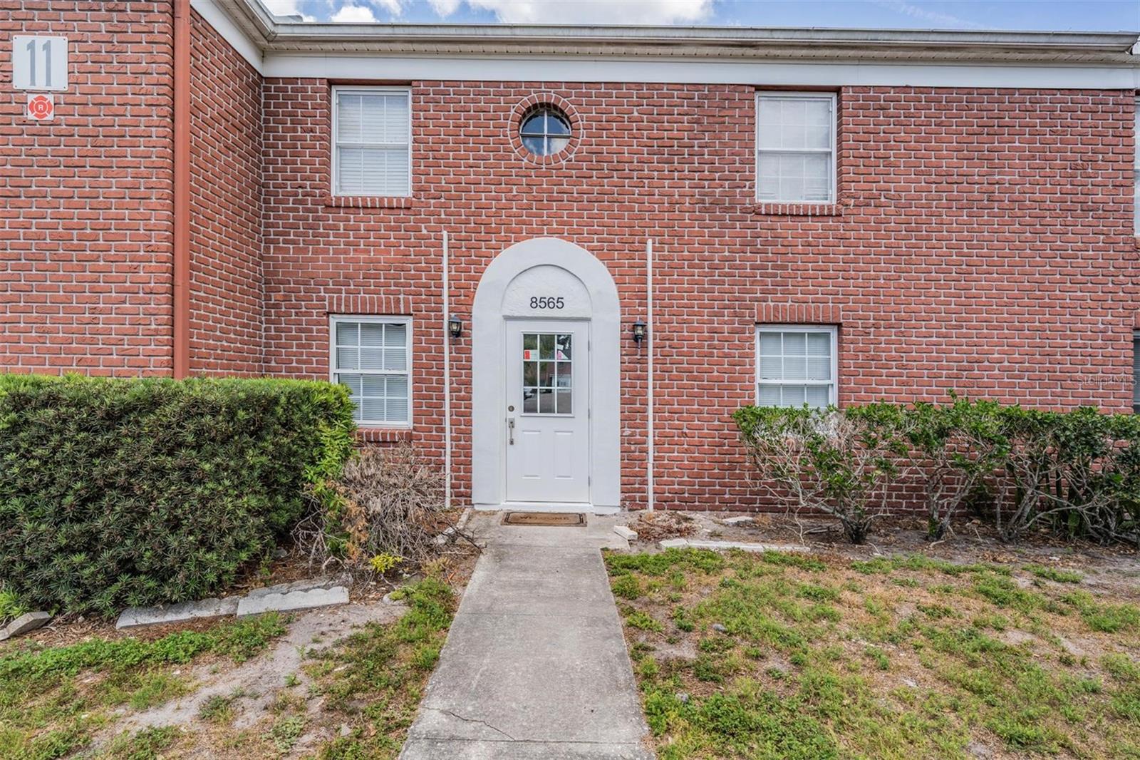 Image 47 of 50 For 8565 12th Way N A