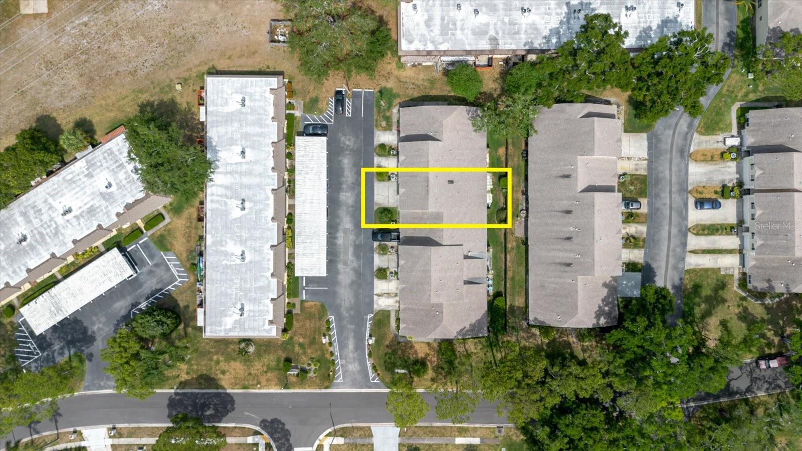 Image 6 of 40 For 682 Green Valley Road C3
