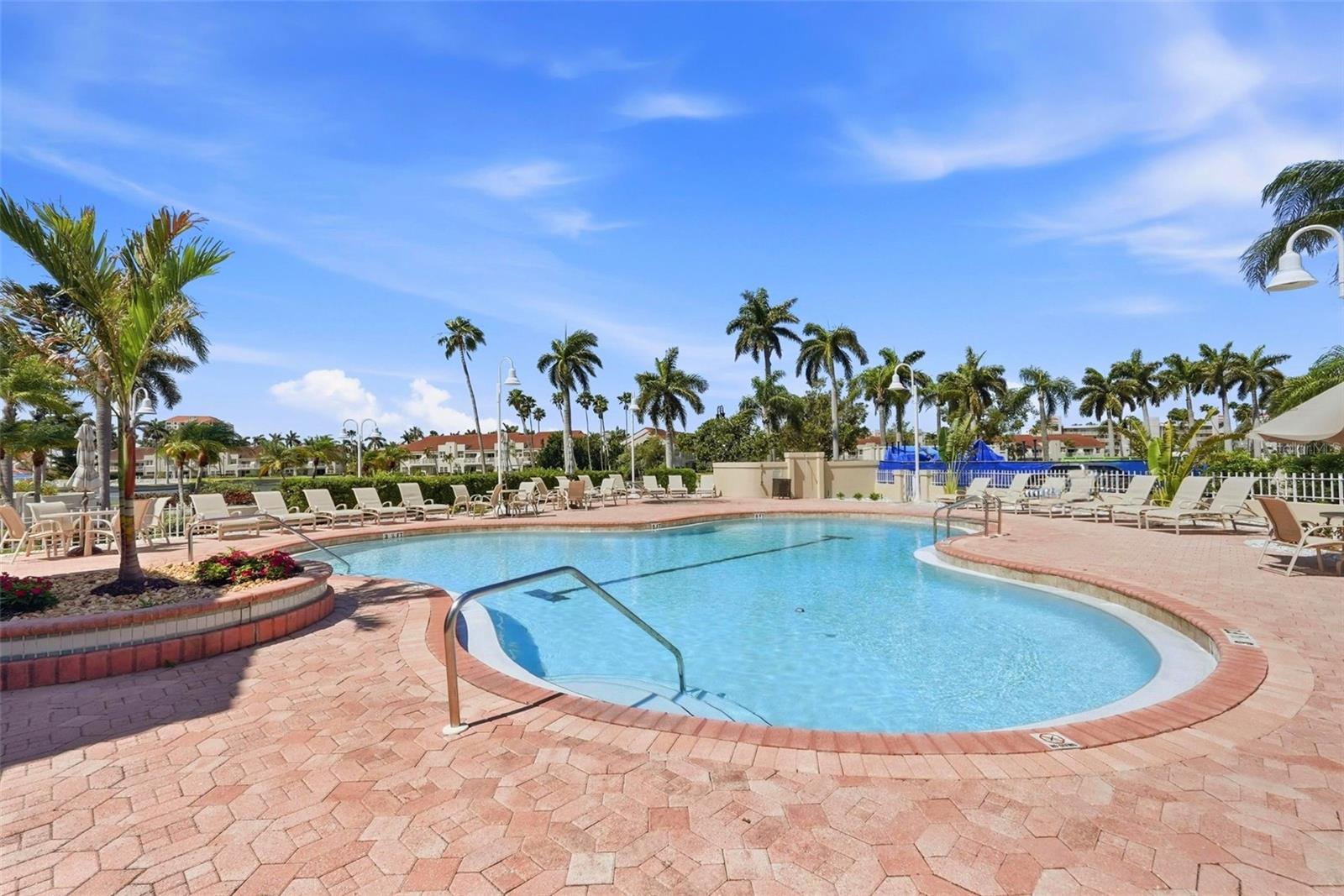 Image 27 of 37 For 6151 Bahia Del Mar Boulevard 123
