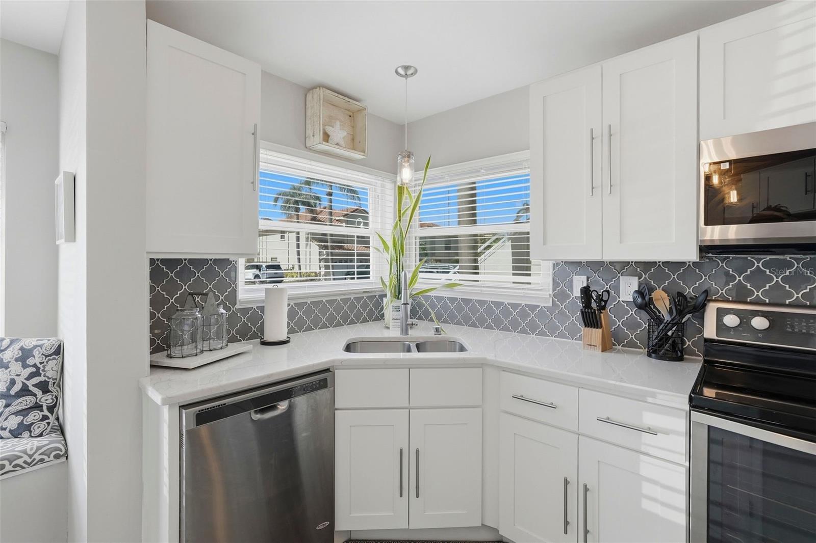 Image 8 of 37 For 6151 Bahia Del Mar Boulevard 123