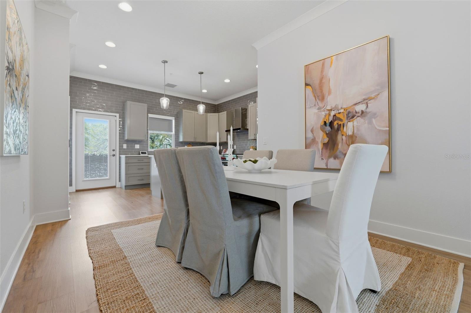 Image 11 of 43 For 946 Highland Avenue 16
