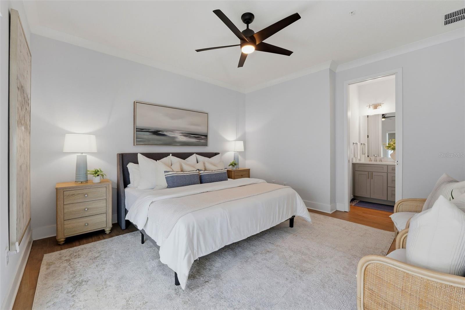Image 19 of 43 For 946 Highland Avenue 16