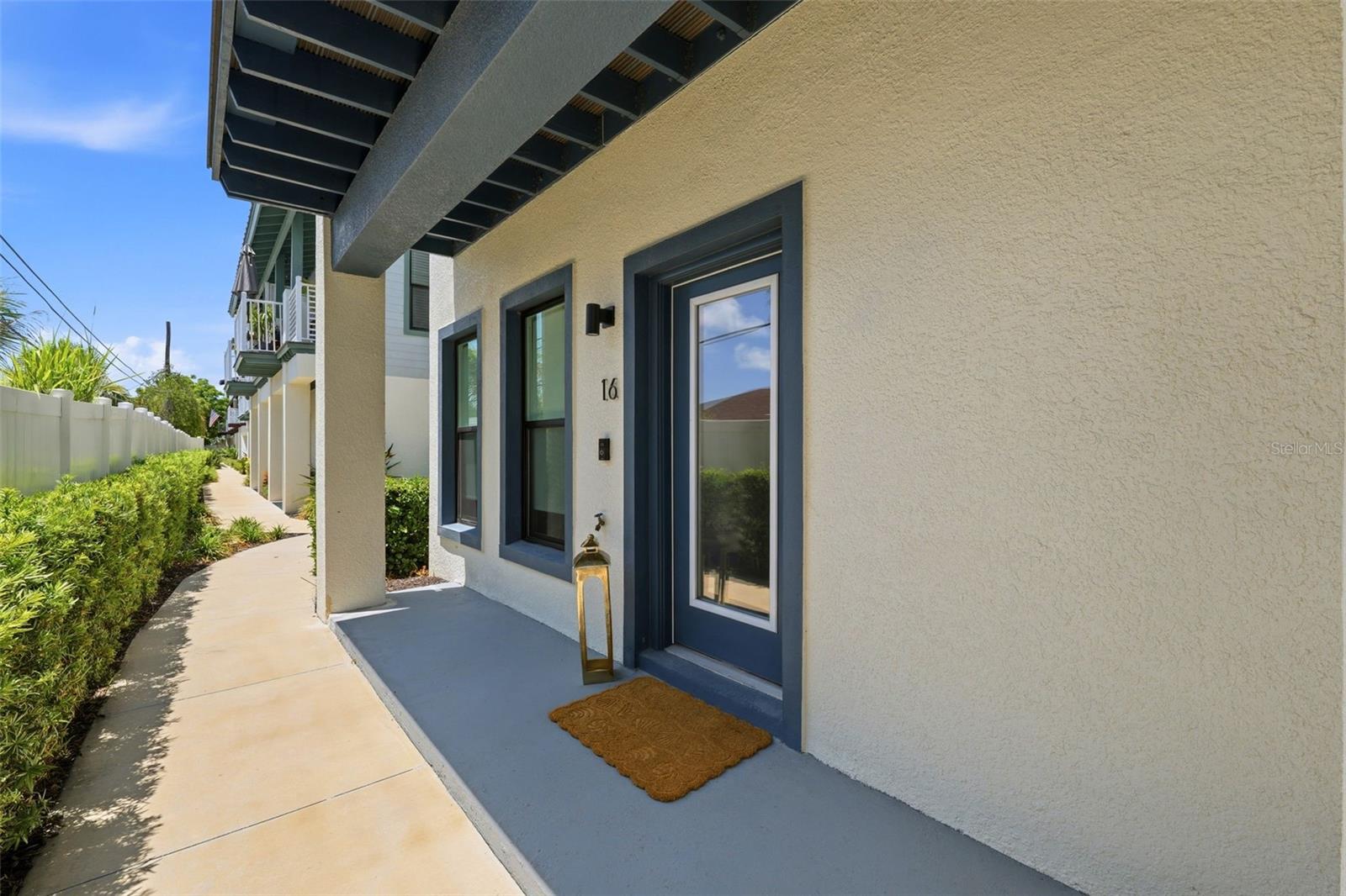Image 3 of 43 For 946 Highland Avenue 16