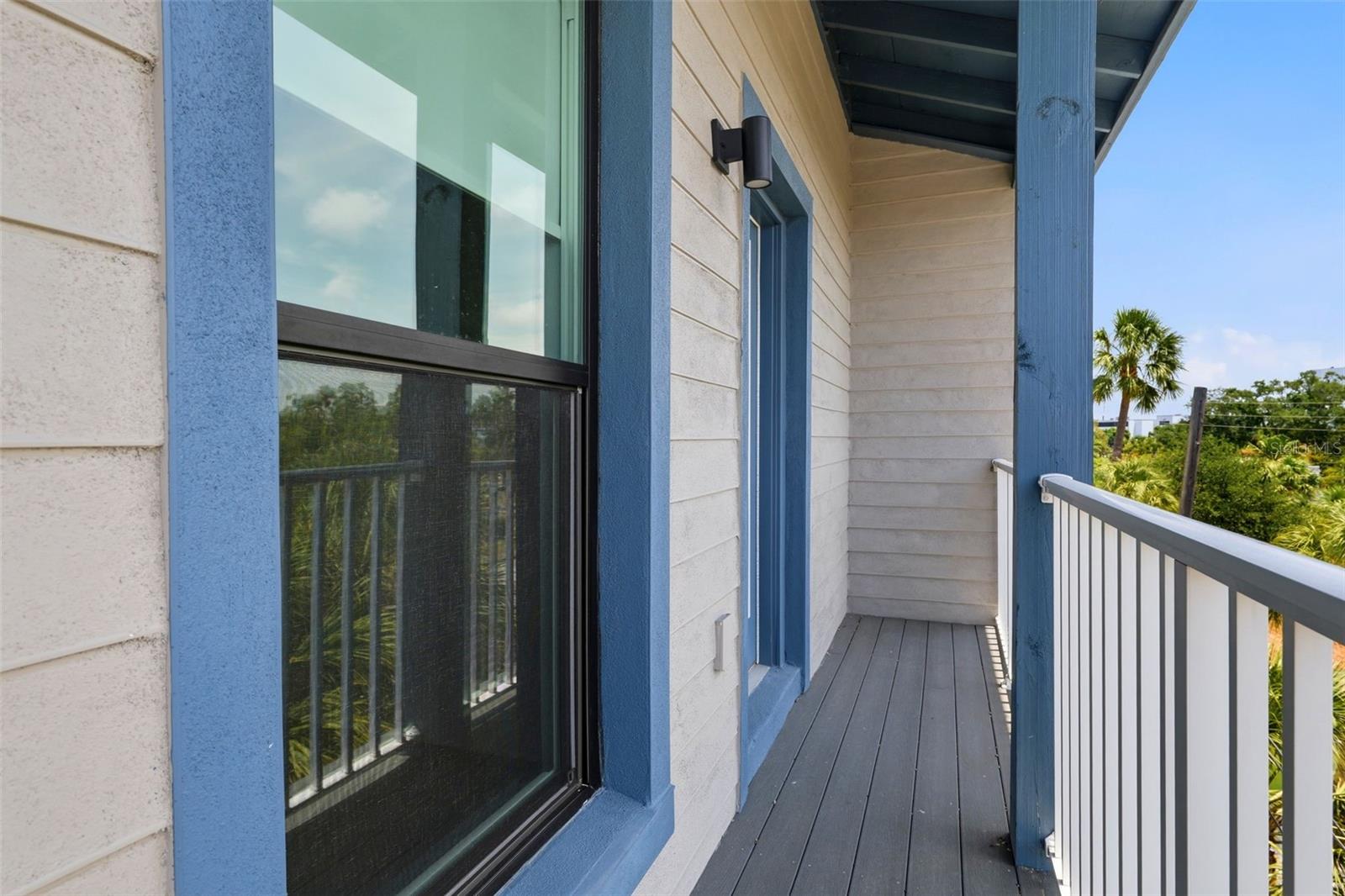 Image 31 of 43 For 946 Highland Avenue 16