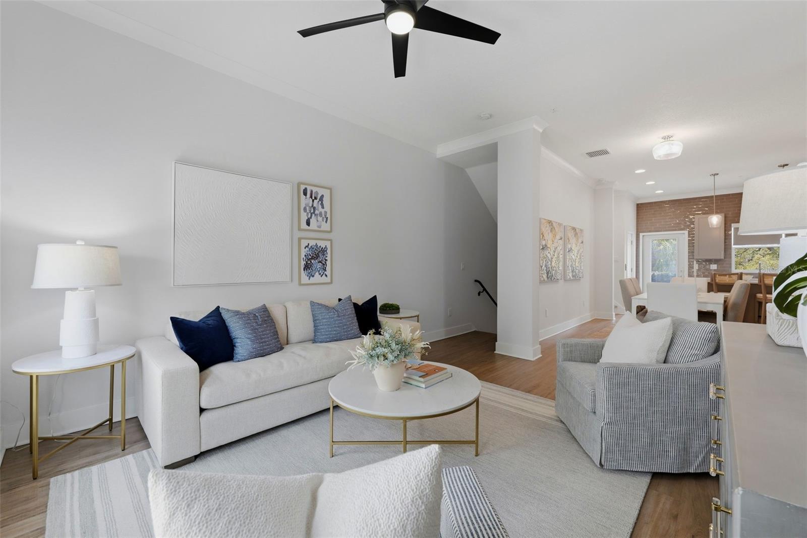 Image 8 of 43 For 946 Highland Avenue 16