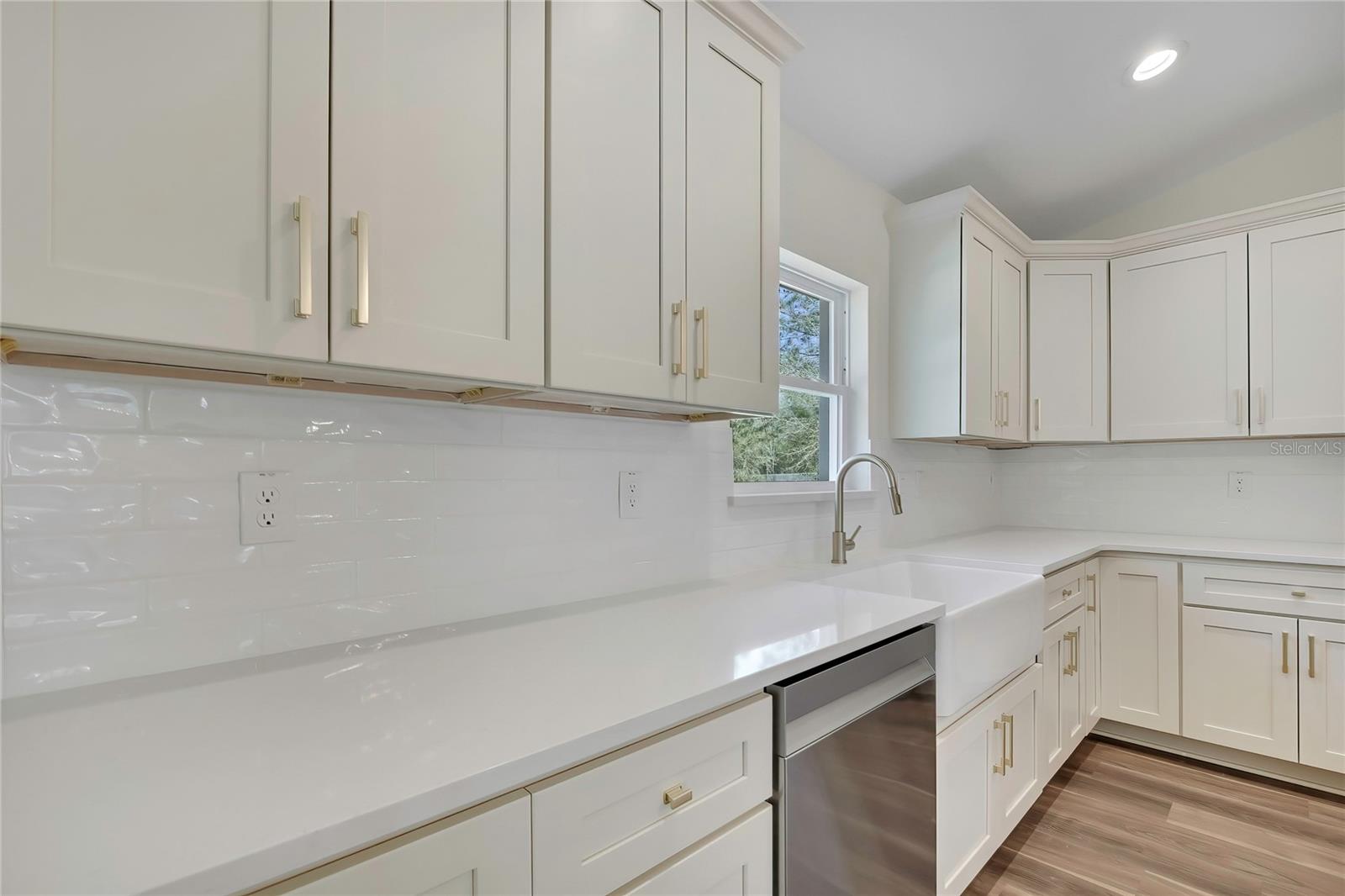Image 10 of 63 For 11983 Appletree Place