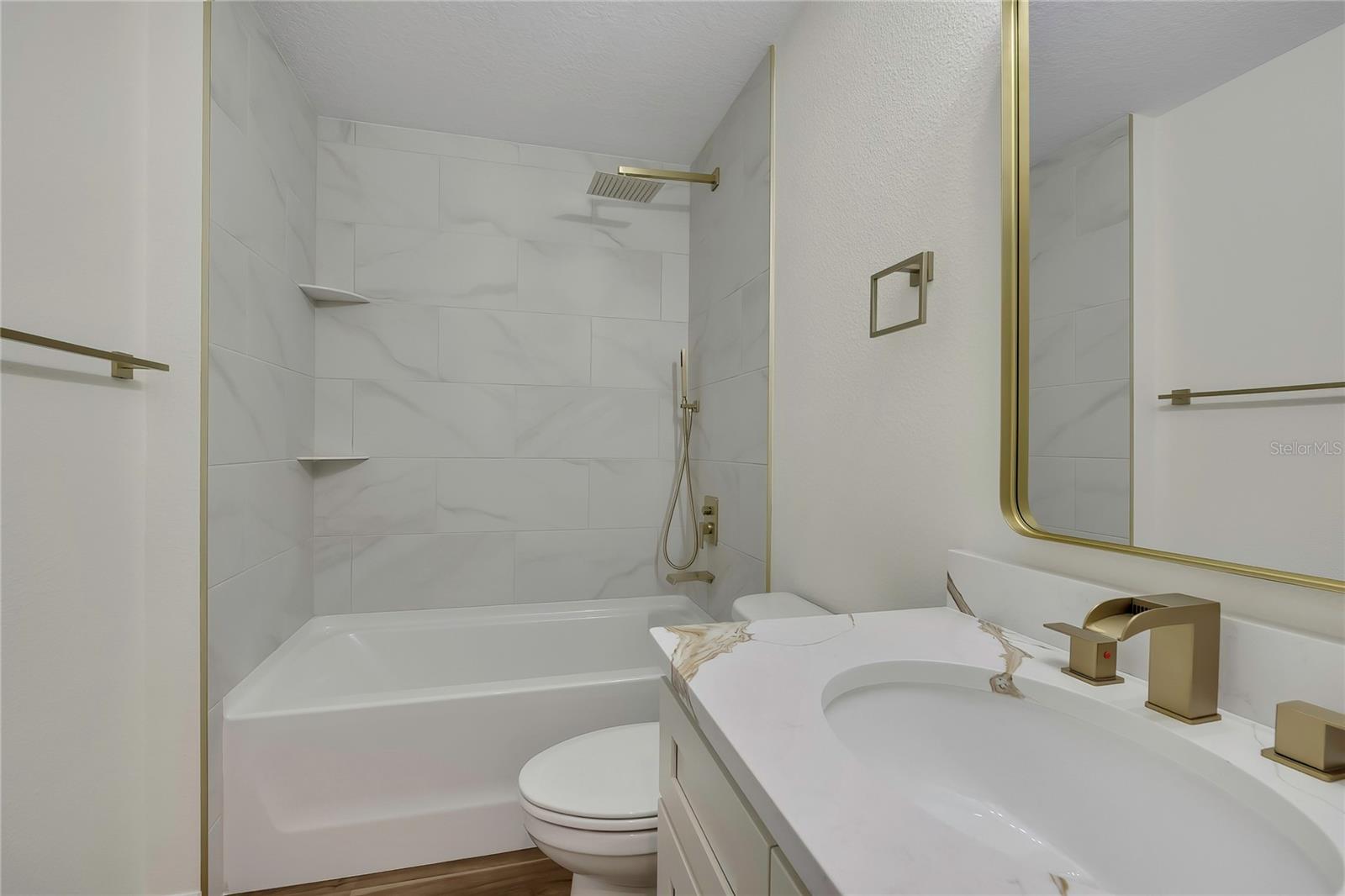 Image 32 of 63 For 11983 Appletree Place