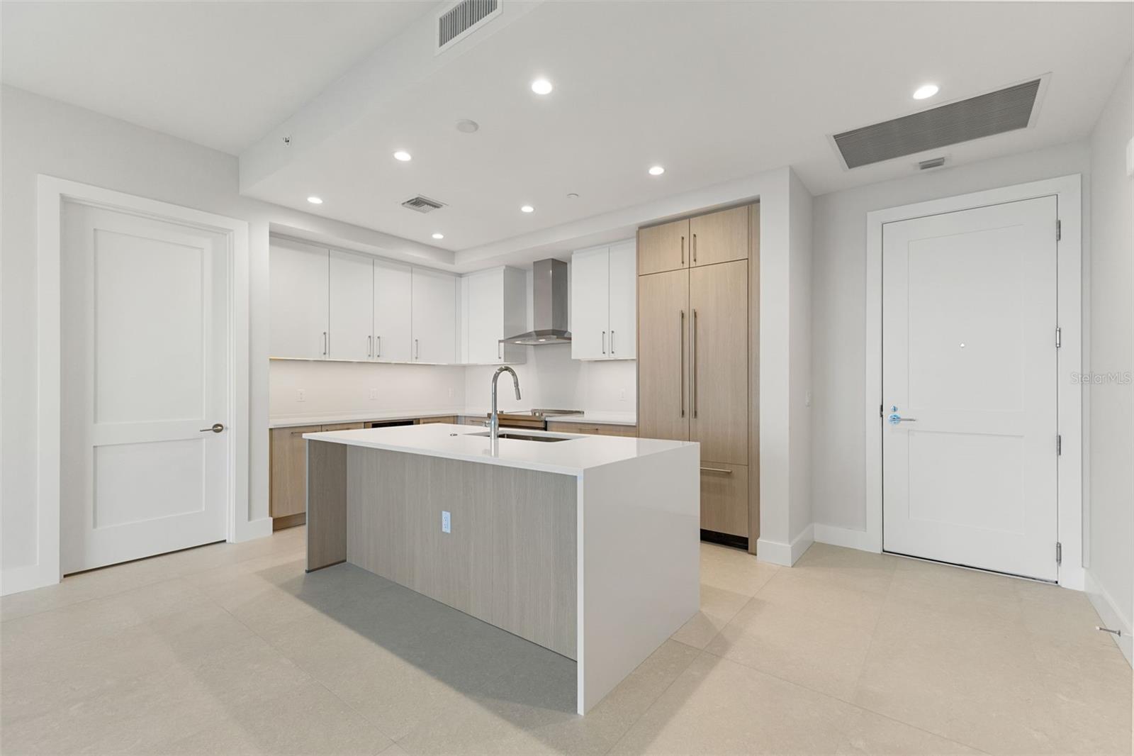 Image 11 of 48 For 275 1st Avenue S 2308