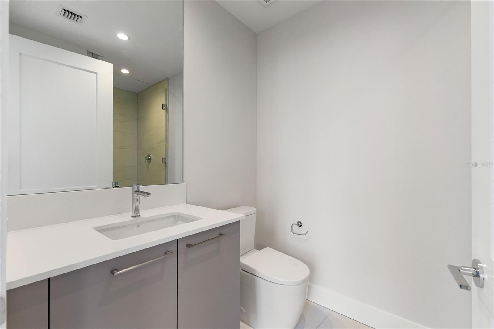 Image 7 of 48 For 275 1st Avenue S 2308