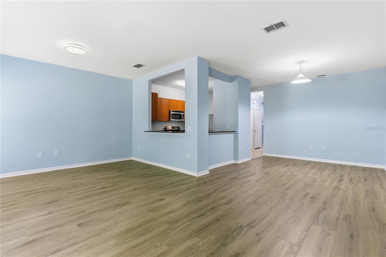 Image 4 of 24 For 8208 Downpatrick Court