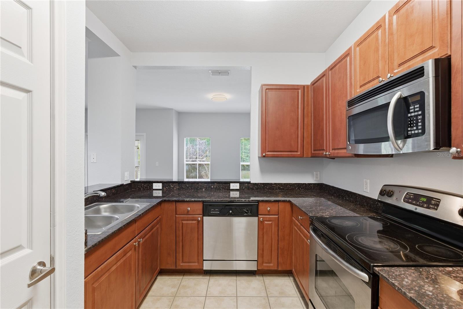 Image 8 of 24 For 8208 Downpatrick Court