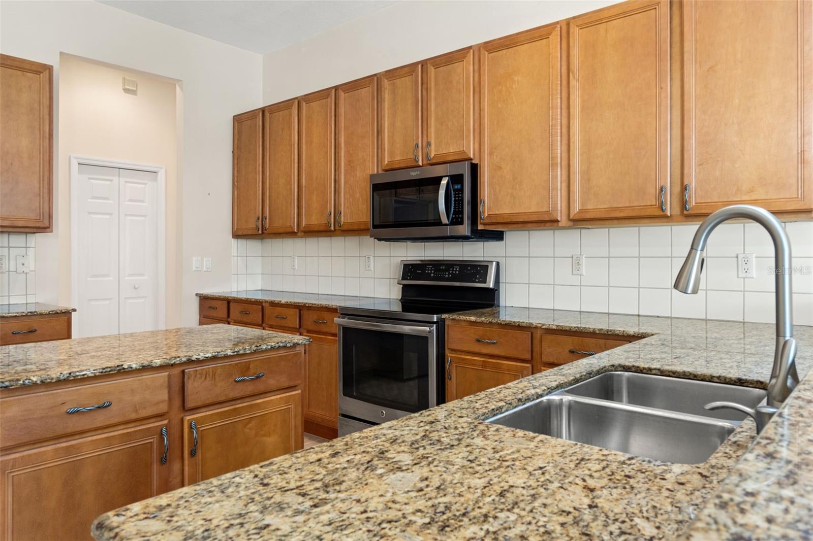 Image 32 of 73 For 5155 Brackenwood Drive