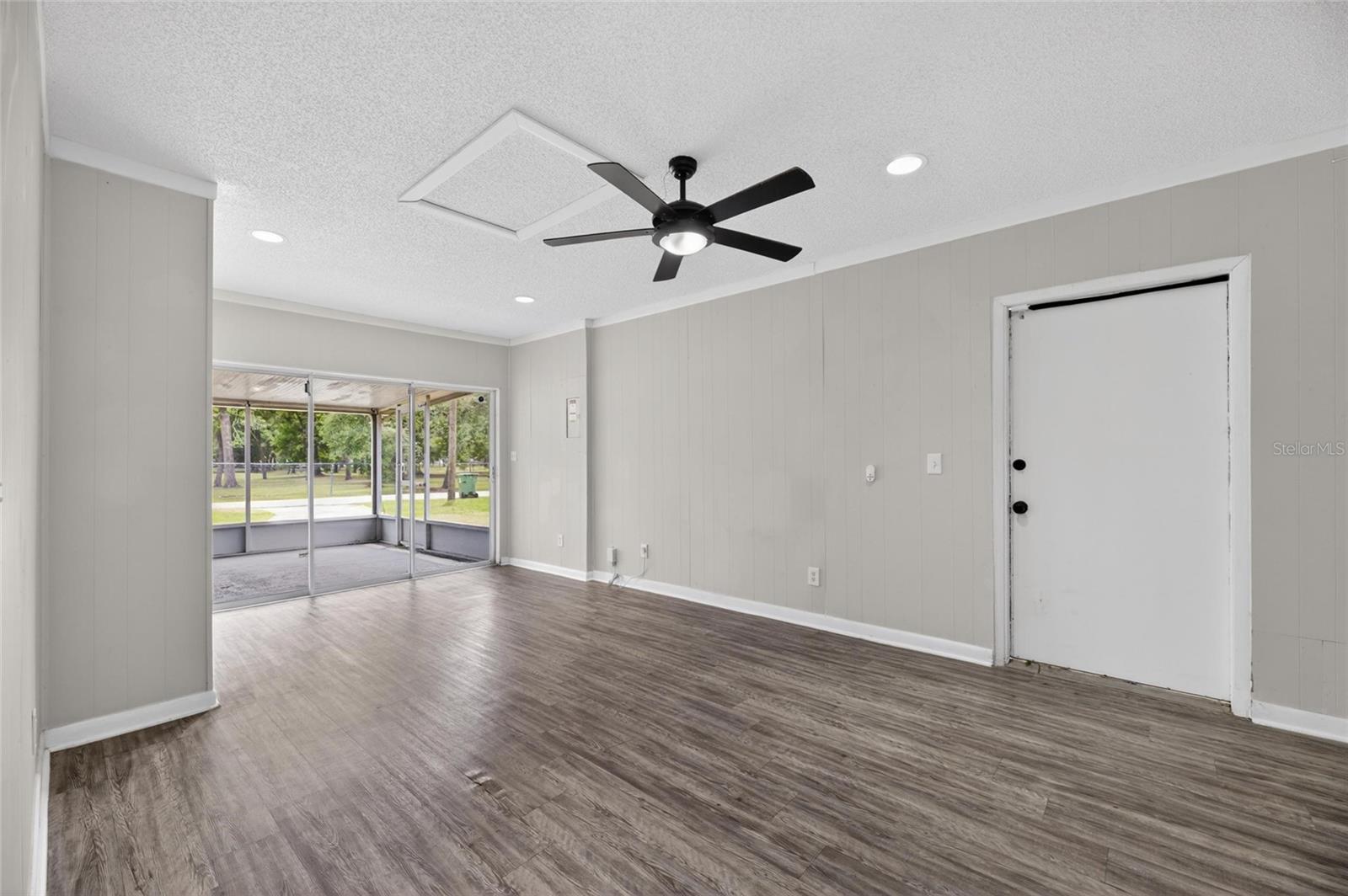 Image 22 of 53 For 2222 99th Avenue