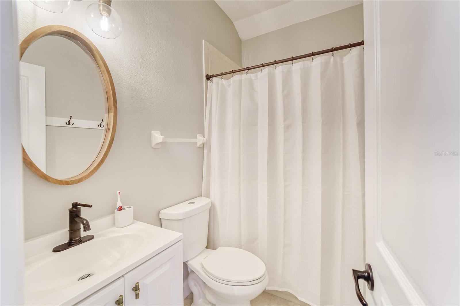 Image 41 of 100 For 5225 Brighton Shore Drive