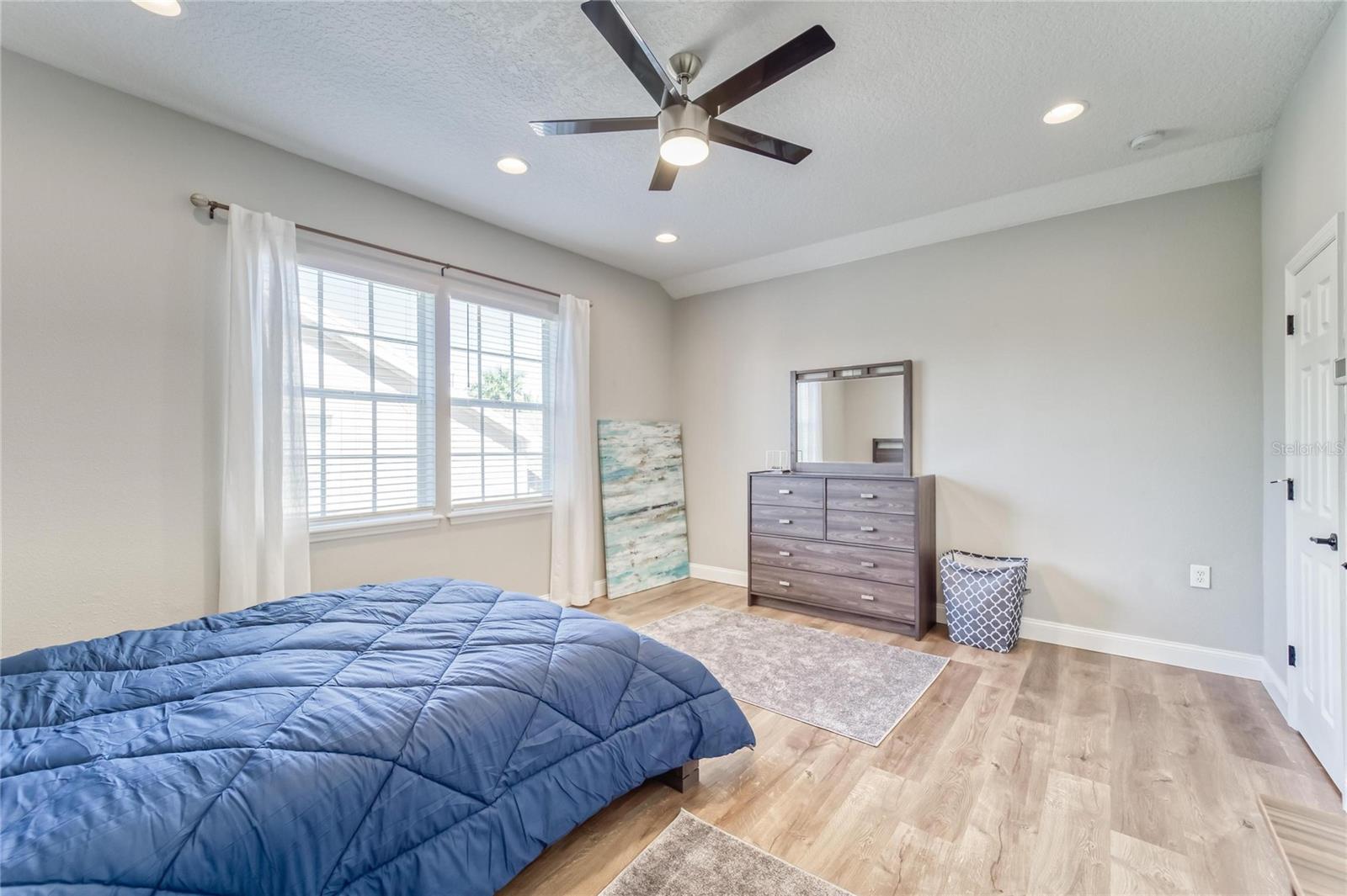 Image 44 of 100 For 5225 Brighton Shore Drive
