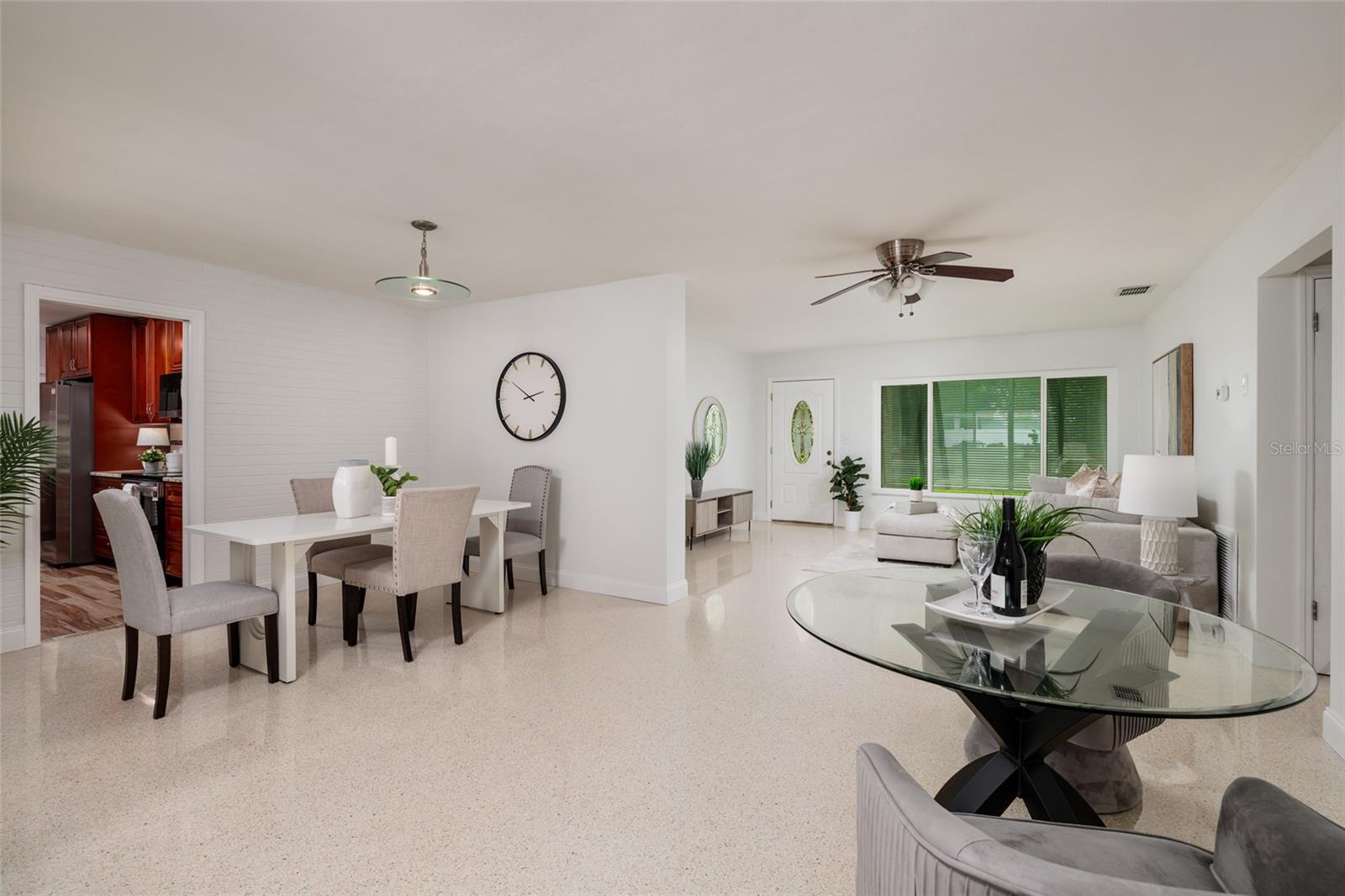 Image 11 of 38 For 1732 Emerald Drive
