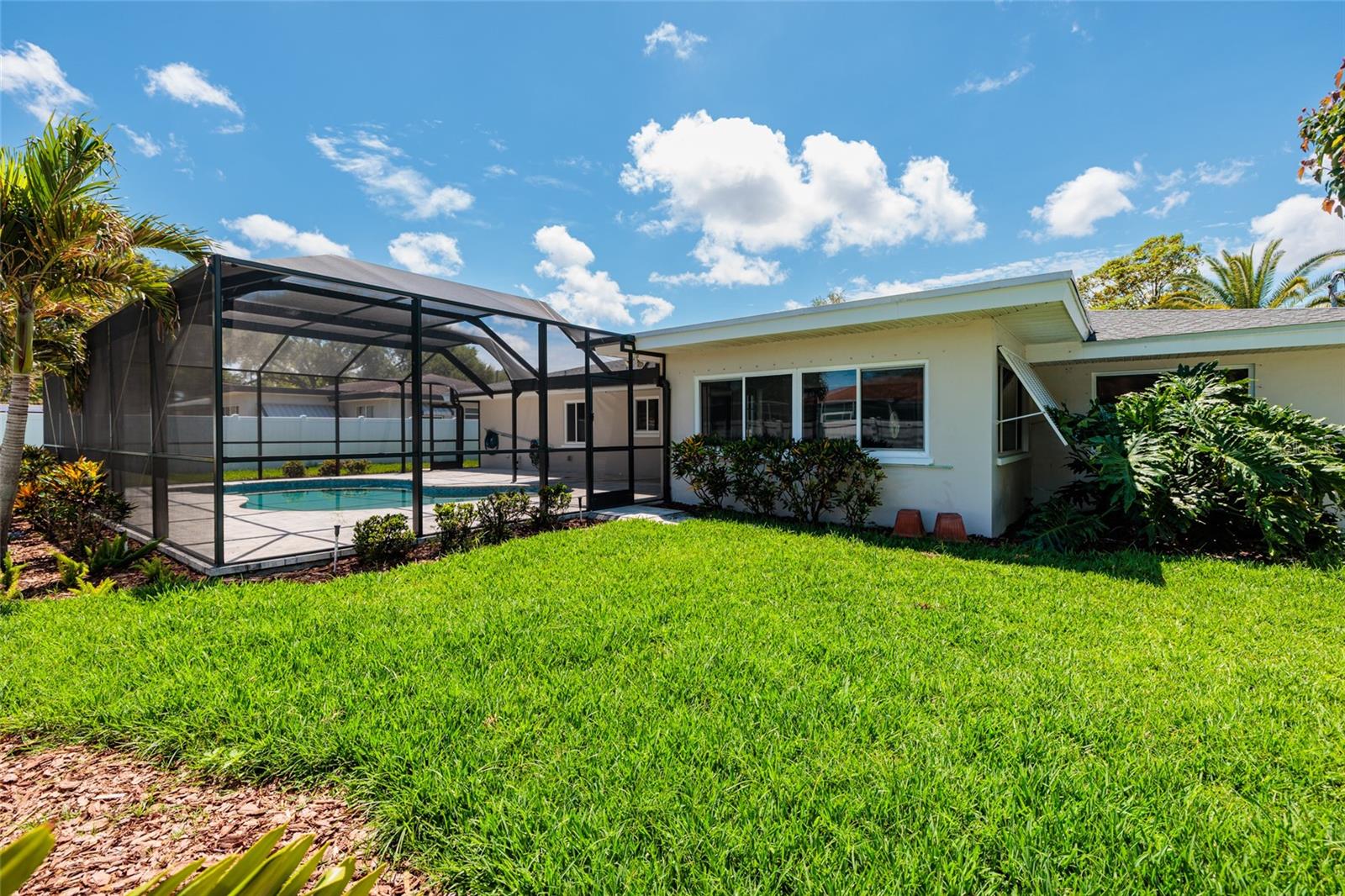 Image 27 of 38 For 1732 Emerald Drive