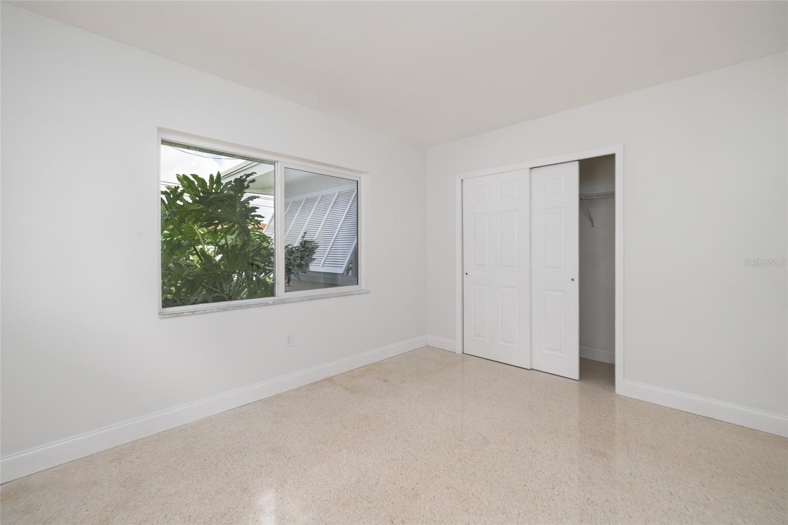 Image 28 of 38 For 1732 Emerald Drive