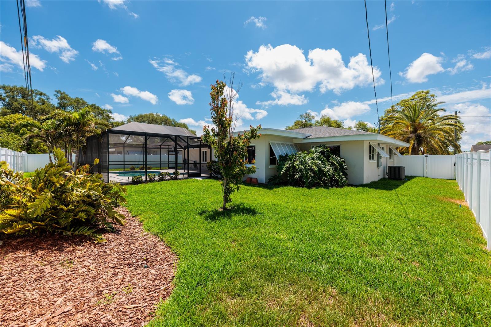 Image 35 of 38 For 1732 Emerald Drive