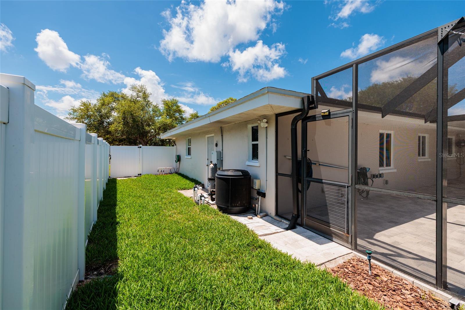 Image 37 of 38 For 1732 Emerald Drive