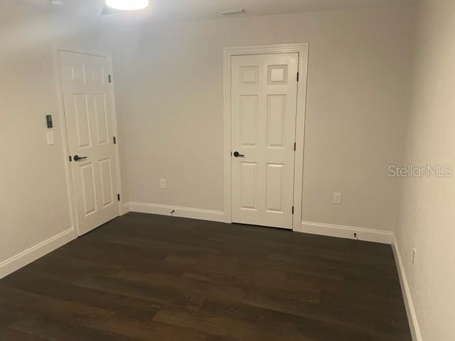 Listing photo id 12 for 5301 27th Avenue S 10