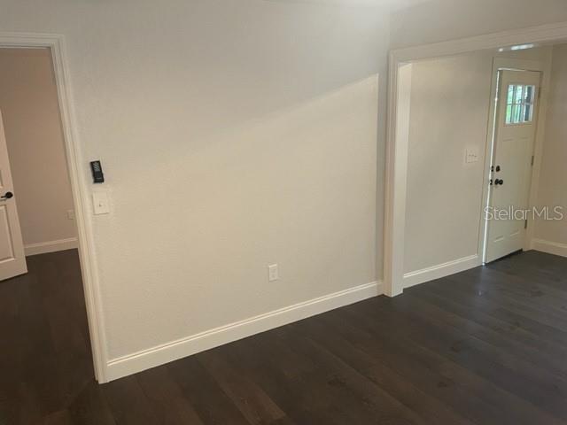 Listing photo id 0 for 5301 27th Avenue S 10
