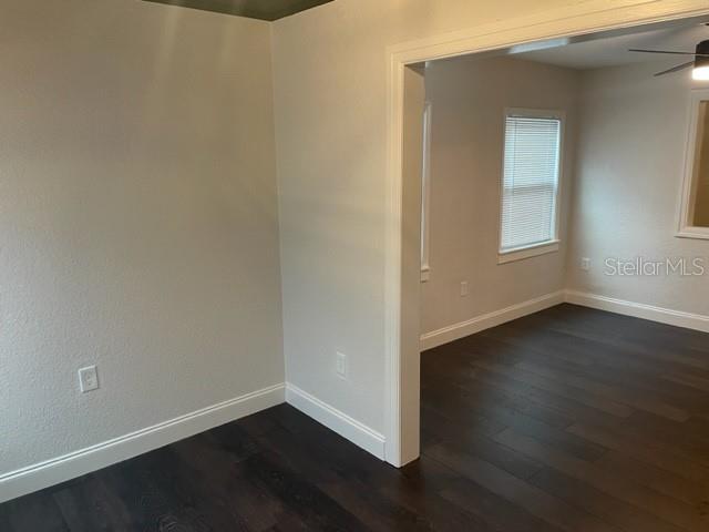 Listing photo id 2 for 5301 27th Avenue S 10