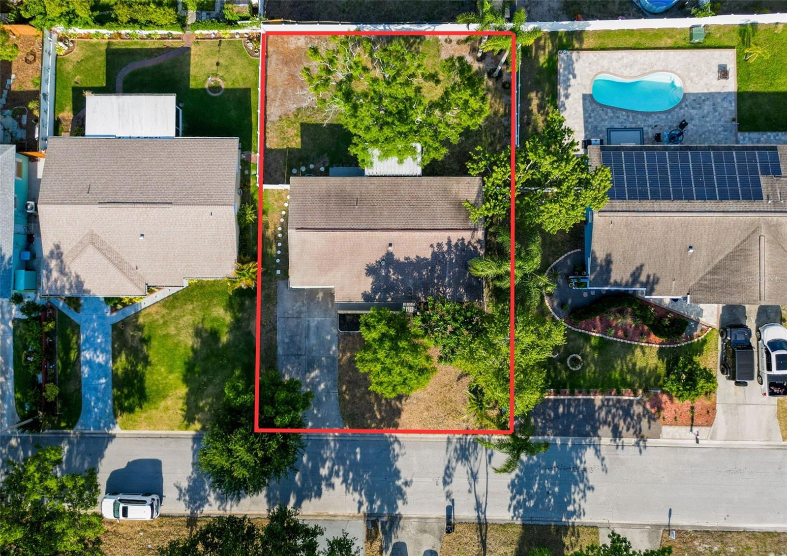 Image 8 of 41 For 850 Karen St