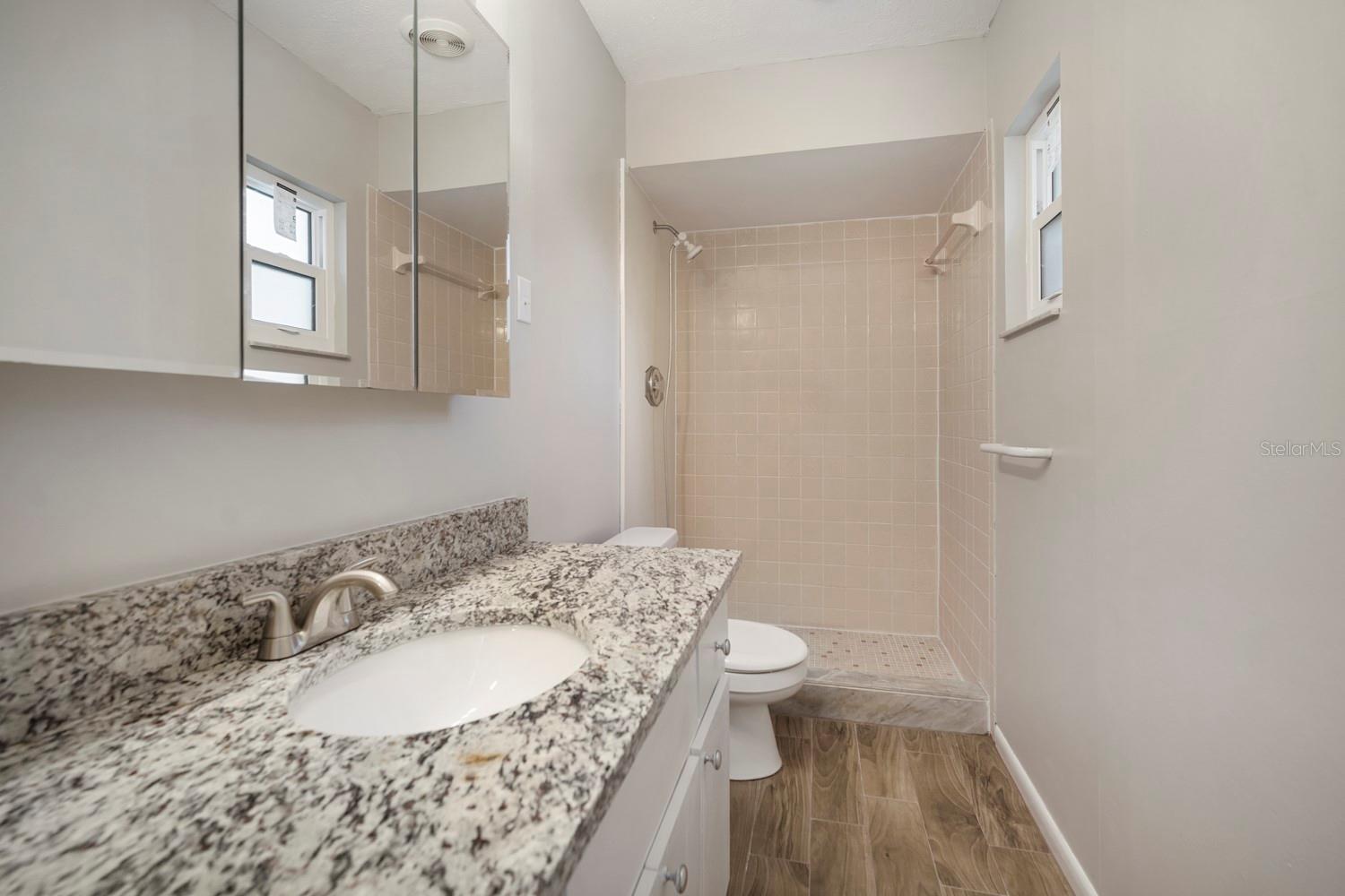 Image 16 of 43 For 3708 Greenford Street