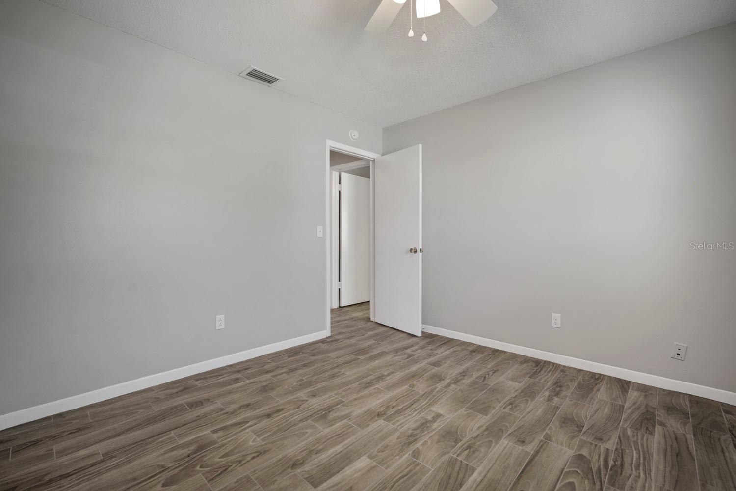 Image 20 of 43 For 3708 Greenford Street