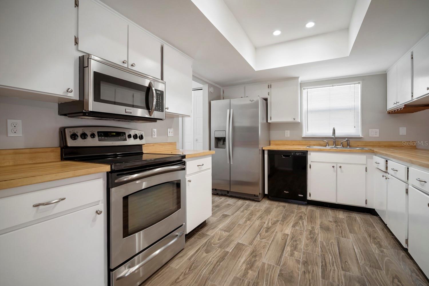 Image 24 of 43 For 3708 Greenford Street