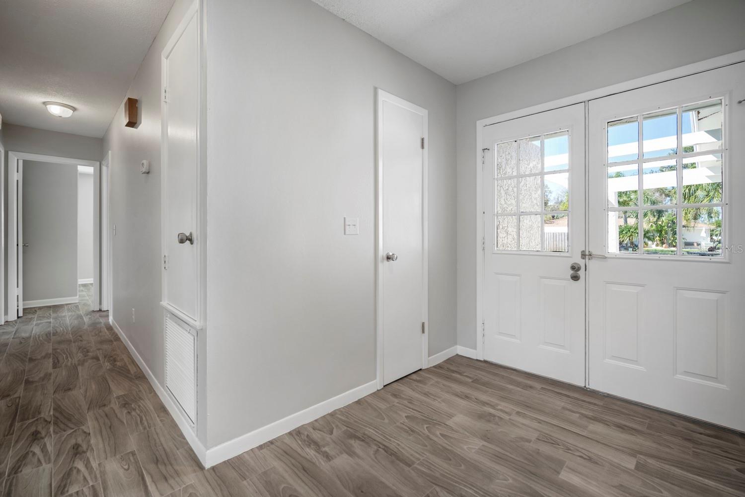 Image 6 of 43 For 3708 Greenford Street