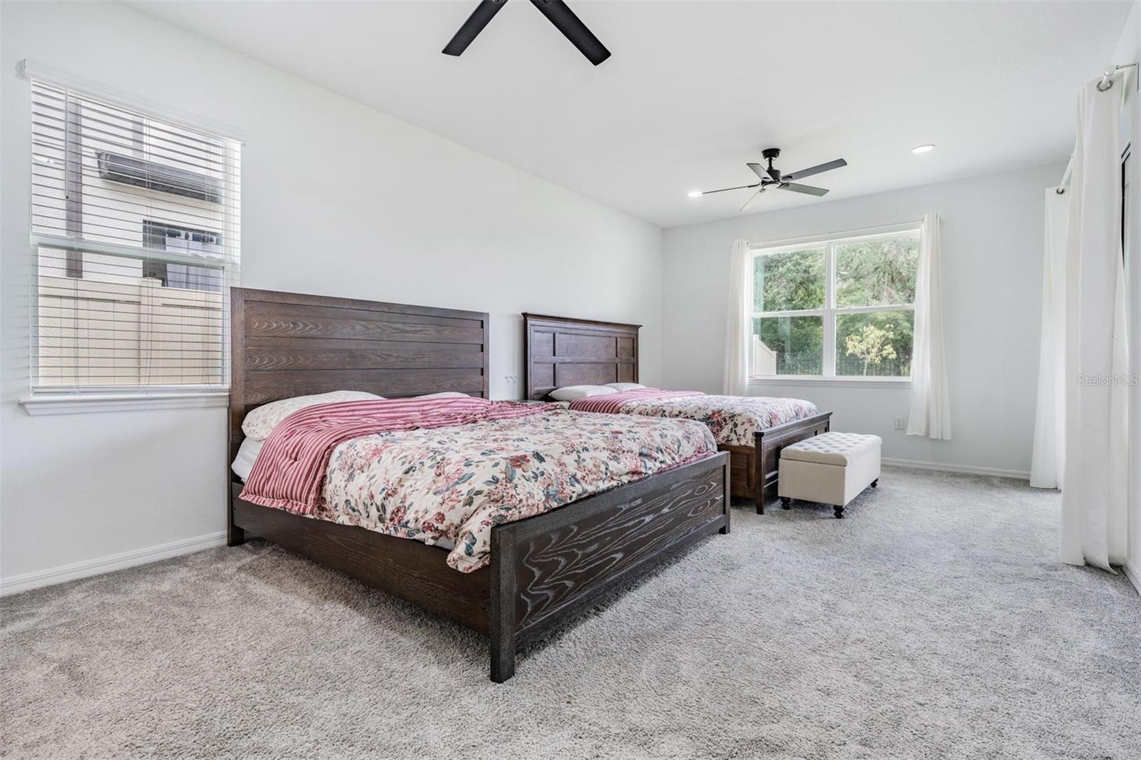 Image 23 of 75 For 9405 Ibis Grove Boulevard
