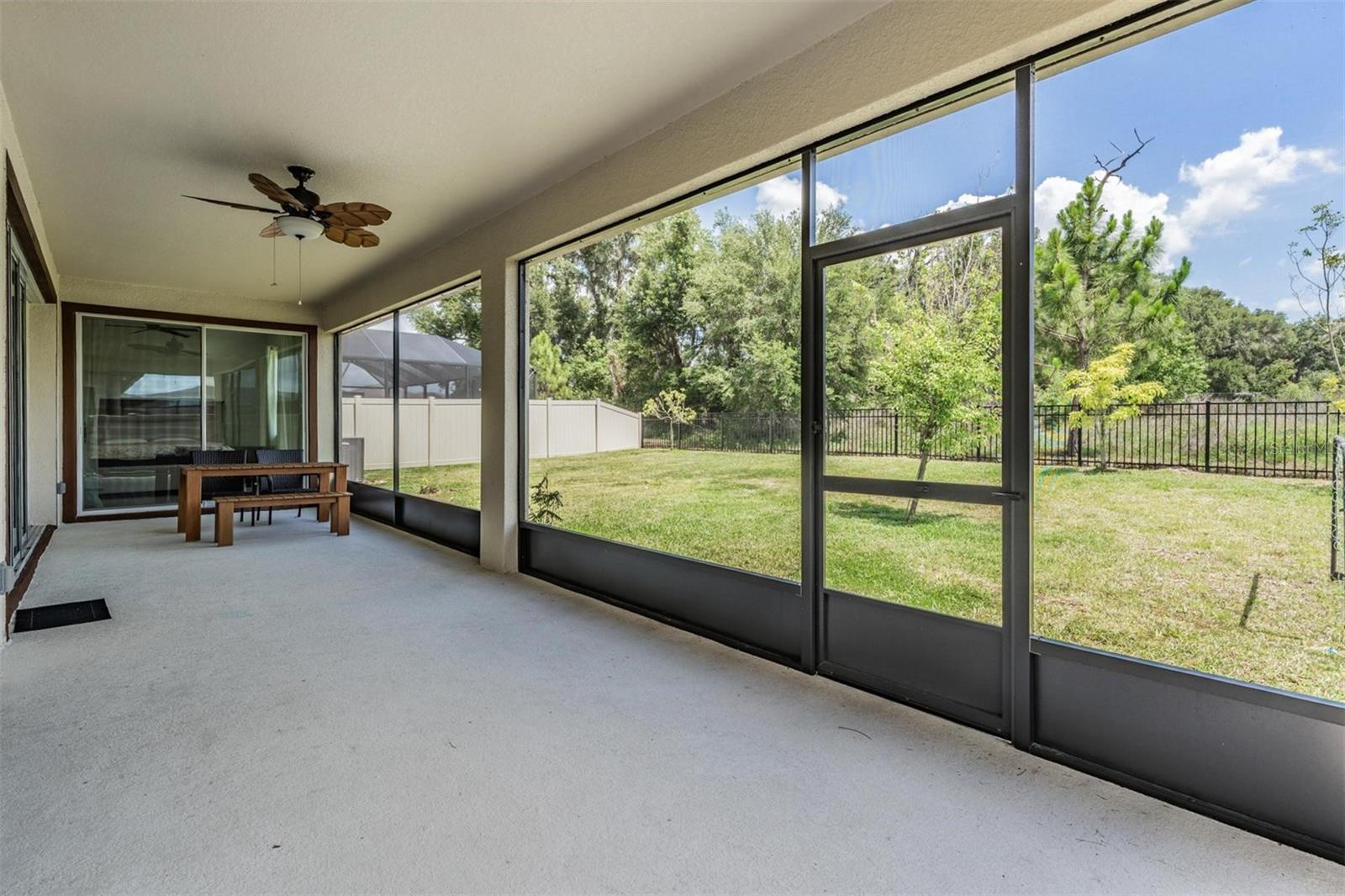 Image 39 of 75 For 9405 Ibis Grove Boulevard