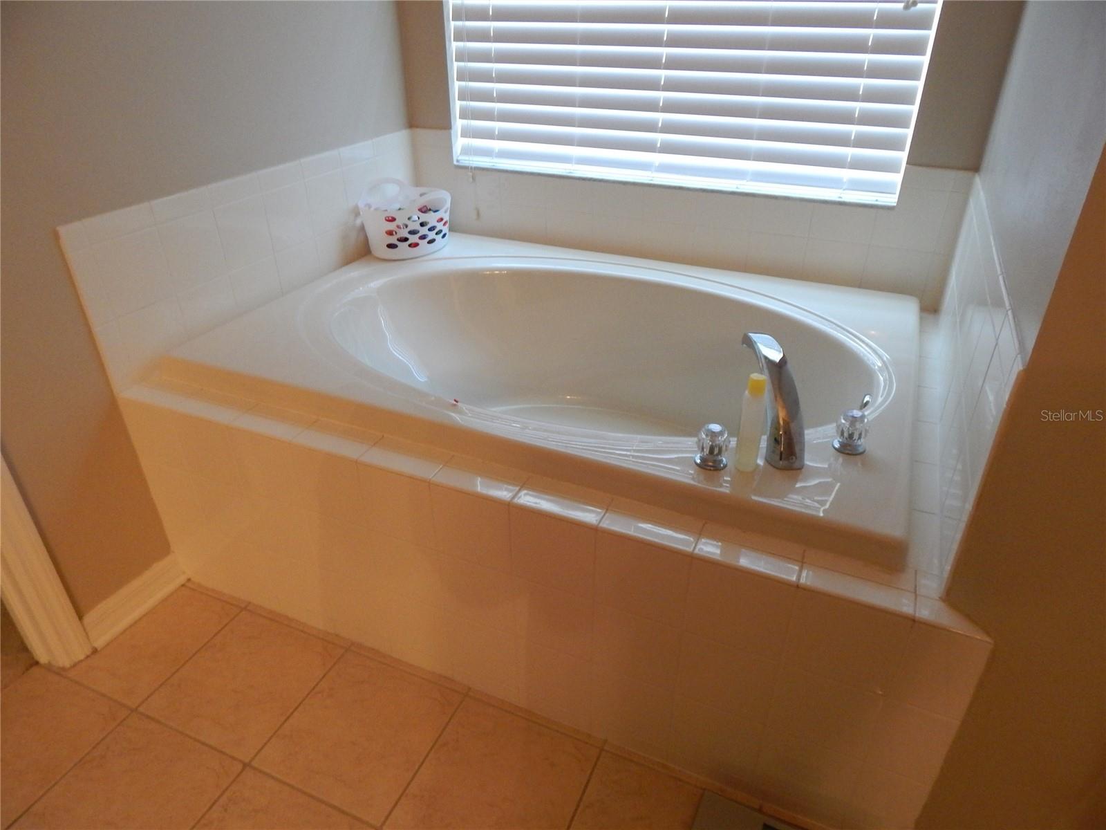 Image 15 of 28 For 6433 Bridgecrest Drive