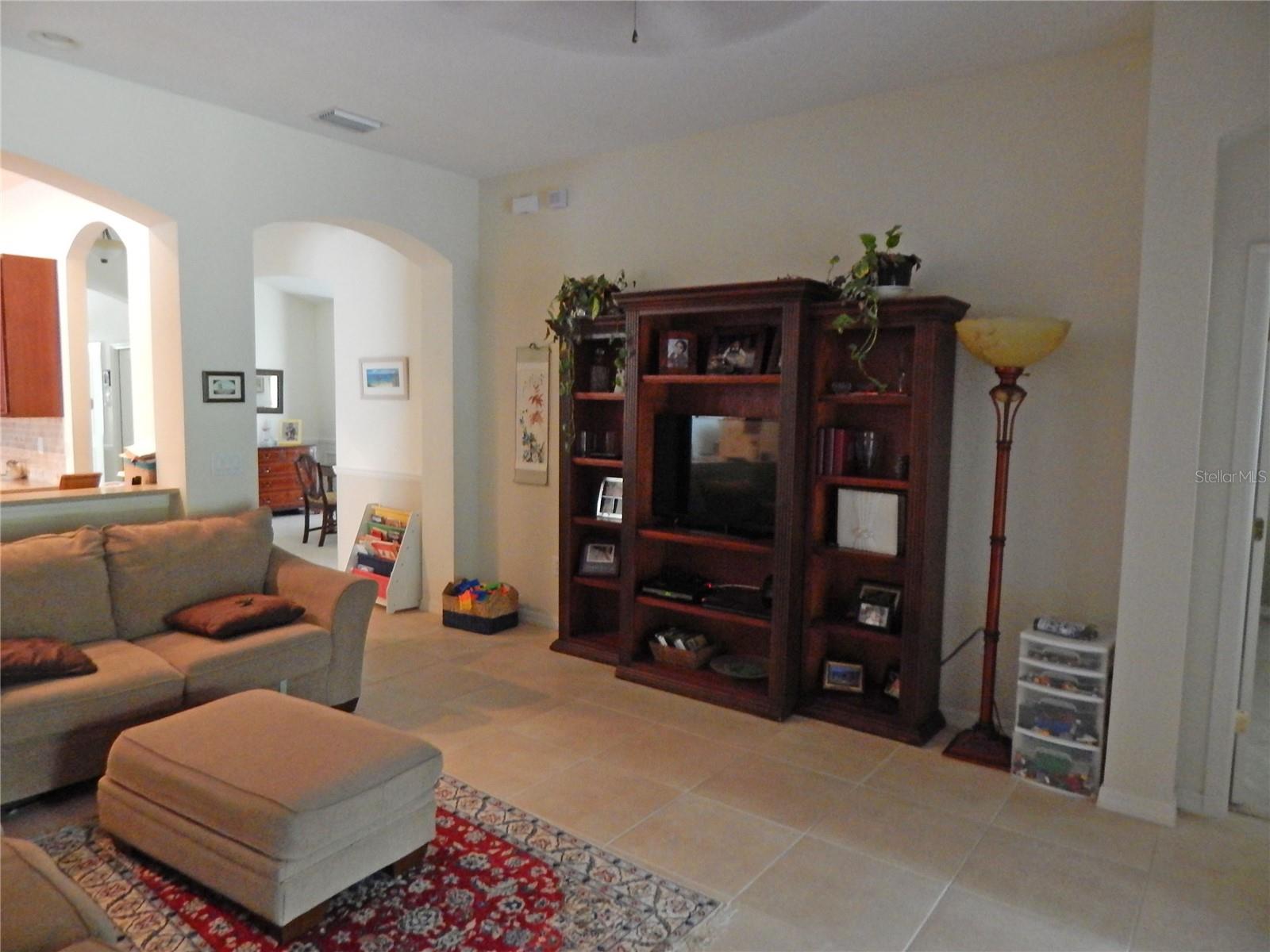 Image 7 of 28 For 6433 Bridgecrest Drive