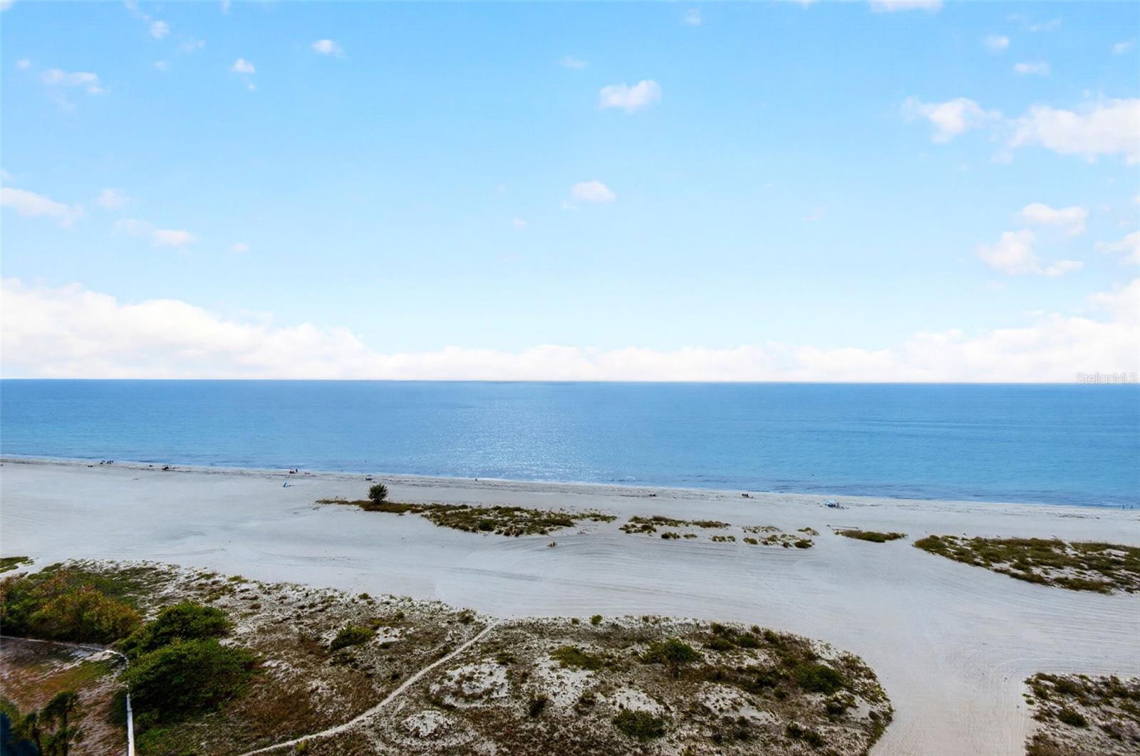 Image 27 of 35 For 1290 Gulf Boulevard 1604