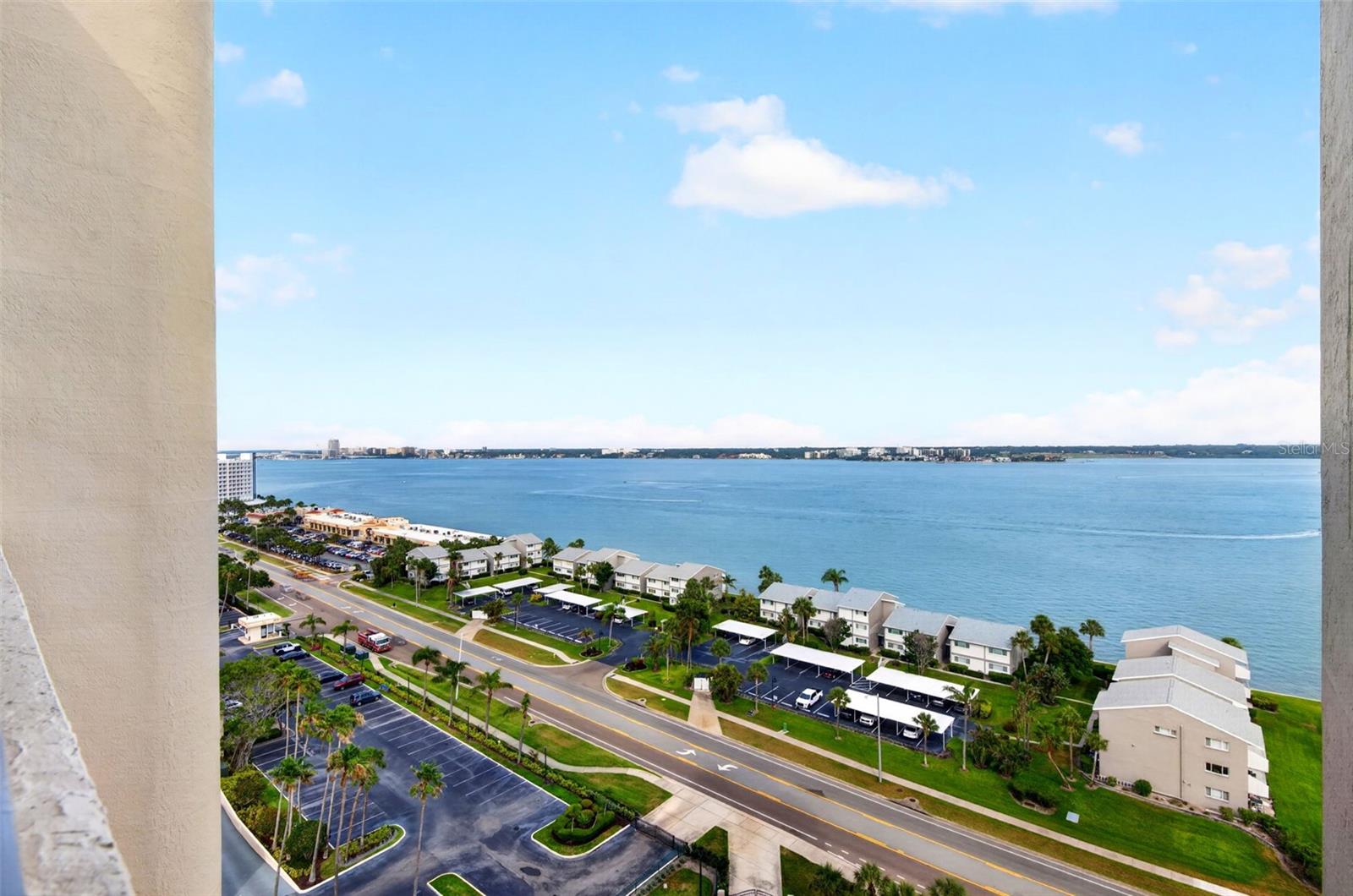 Image 28 of 35 For 1290 Gulf Boulevard 1604