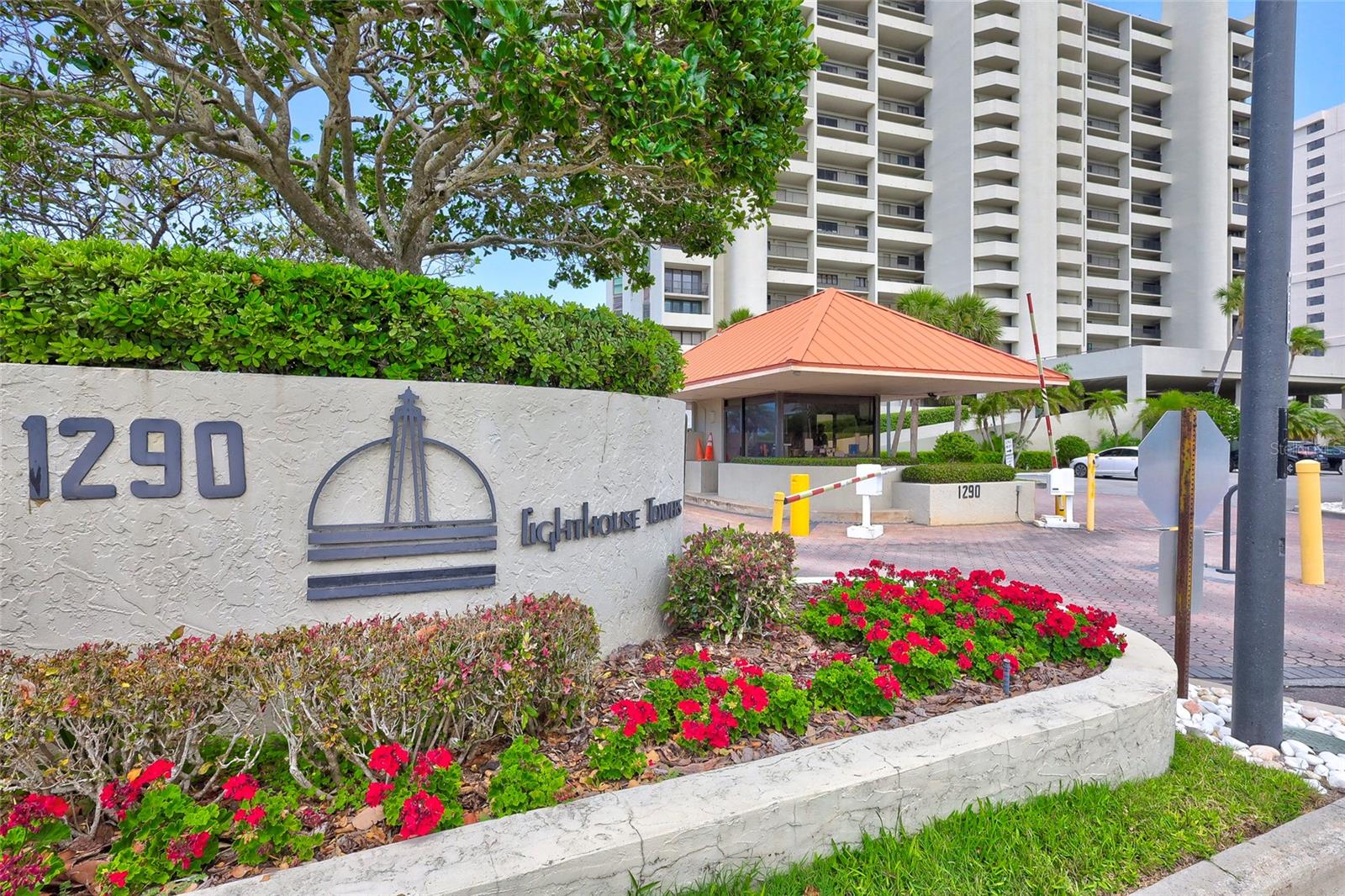 Image 5 of 35 For 1290 Gulf Boulevard 1604