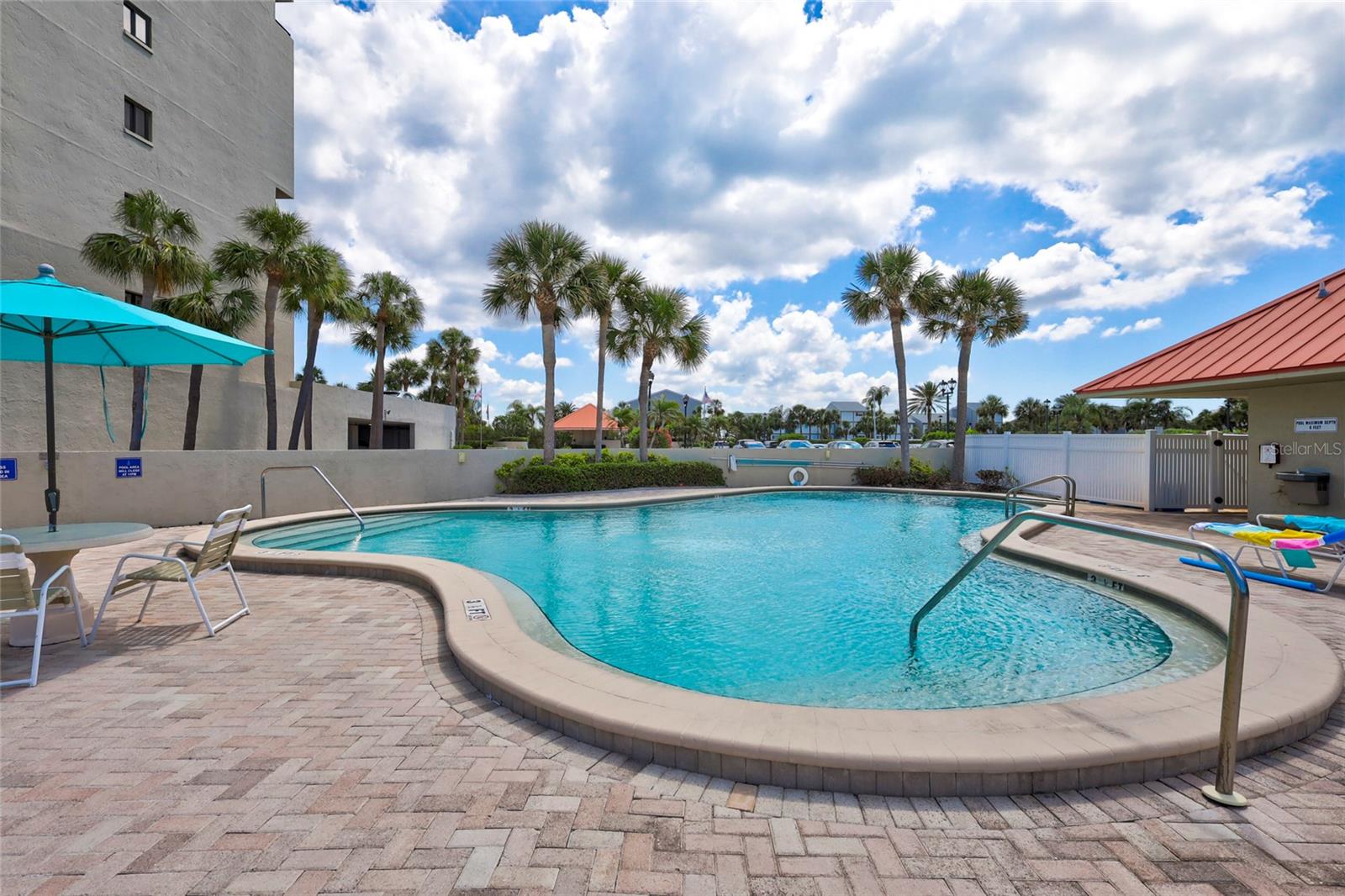 Image 6 of 35 For 1290 Gulf Boulevard 1604