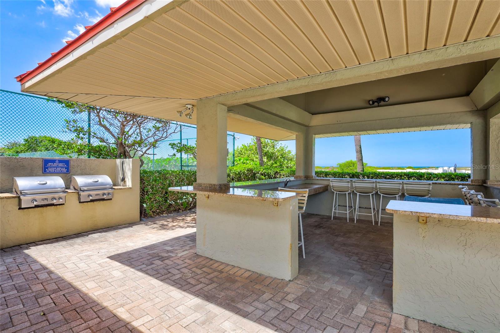 Image 9 of 35 For 1290 Gulf Boulevard 1604