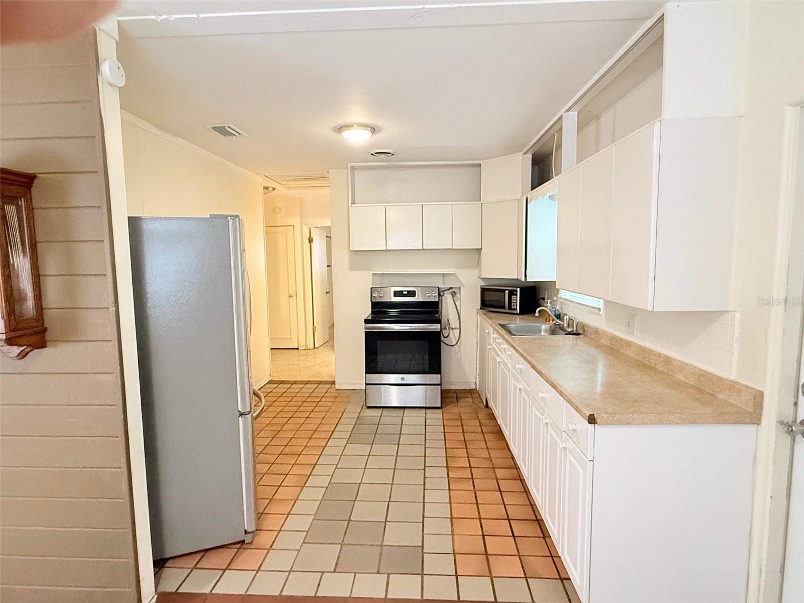 Image 7 of 21 For 4819 Haines Road N