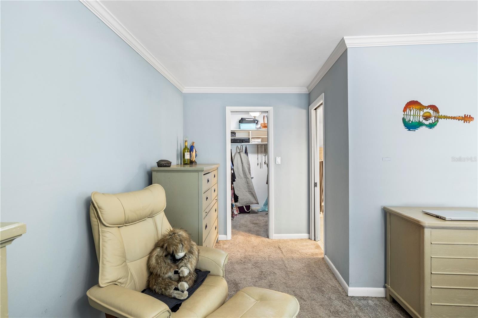 Image 13 of 72 For 2215 Buena Vista Drive